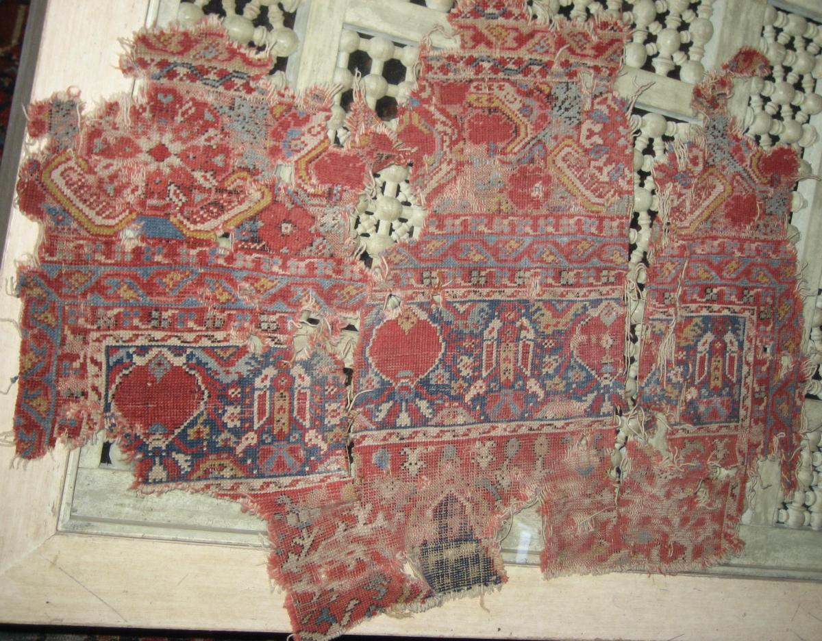 Ghiordes Prayer Rug