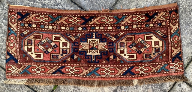 Antique uzbek torba Open left knotting all wool Size 112 x 49 cm all wool the orange has top faded but is probably  natural.  Late 19 c I would say.  ...