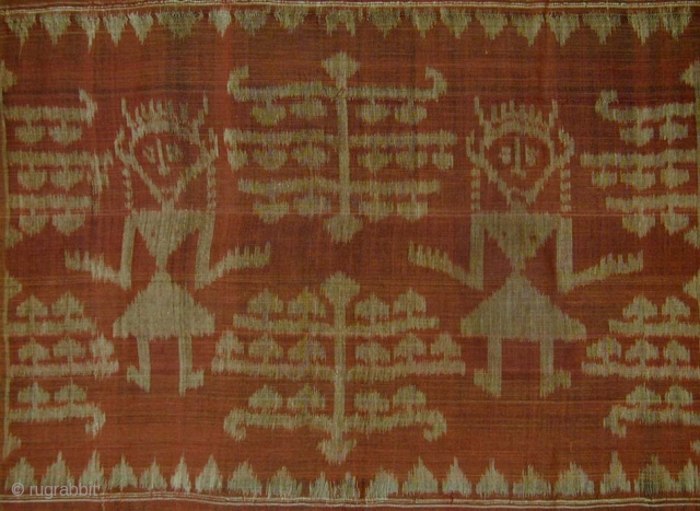 Balinese Ceremonial Breastcloth from Nusa Penida. 2nd quarter 20th c. or earlier. Fine hand-spun cotton, ikat weaving, natural dyes. 136x48 cms.