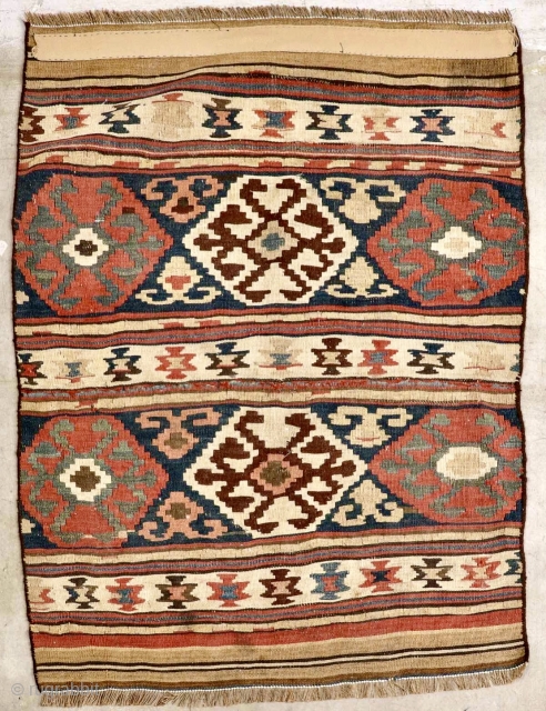 Caucasian Shirvan kilim. 114 x 90 cm                          