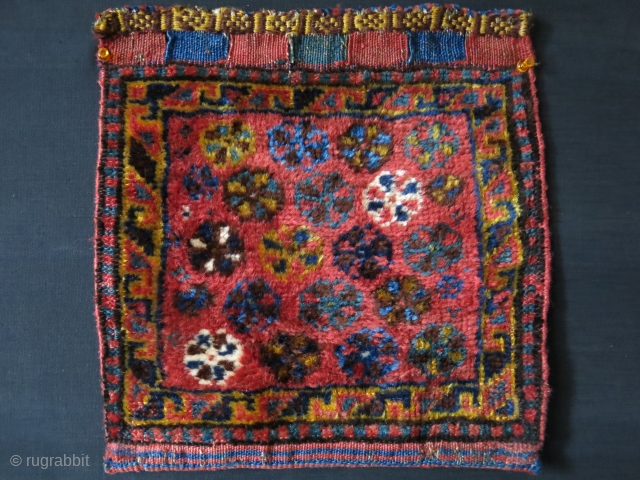 Luri Qashkai bag face. Small lower pile corner repairs. It has lustrous wool with saturated colors. Size: 37 x 36 cm (14 ½ " X 14").       