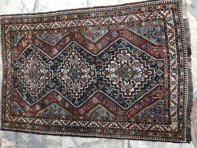 Beautiful Qashqai rug - 40" x 70'
Excellent condition. No holes, cuts, repairs or fading. Shots in indirect and direct light.
(Don't know why they display sideways!?)        