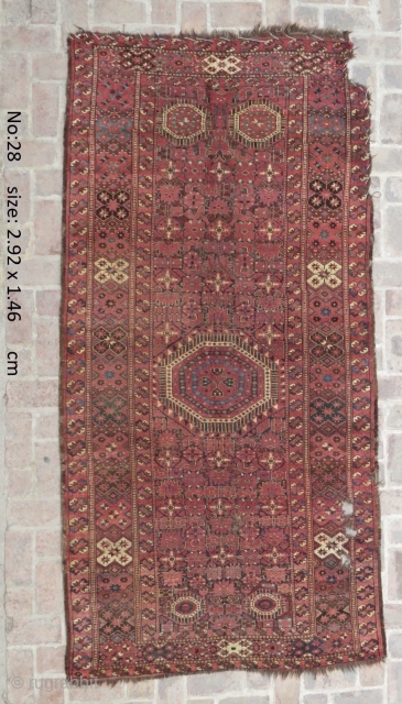 19thC Ersari Turkoman main carpet with central medalion                         