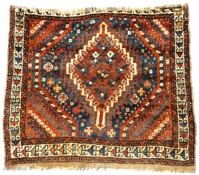 # 822 Arabi khorjin front, 77/63 cm, Southwest Persia, late 19th century, good condition, soft and silky wool, beautiful natural colour palette.
For more offers of wonderful collector's pieces please visit our website: ...
