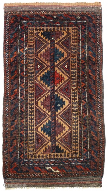 # 813 Baluch balisht front, 46/87 cm, Khorasan, East Persia, ca. 1900, good condition.
For more offers of wonderful collector's pieces please visit our website:  www.oriental-textile-art.de 

      