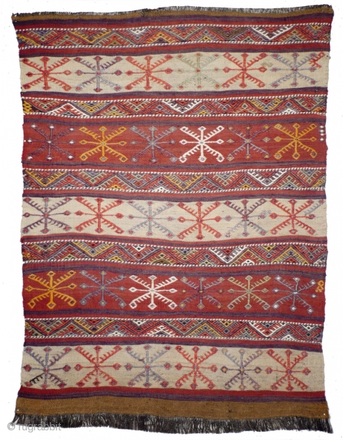 # 912A Kurdish cuval front, 76/101 cm, East Anatolia, 1st quarter 20th century, typical motifs, nice colours!
For more offers of wonderful collector's pieces please visit our website: www.oriental-textile-art.de