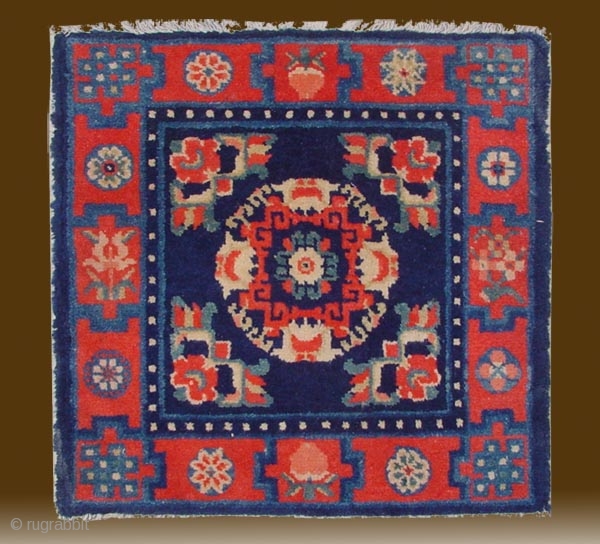 No.D5370 * Chinese Antique Mat-Rug,Age: 19/20th Century. Size: 55x58cm( 21" x 23" ). Origin: Baotou-Suiyuan. Shape: Square                