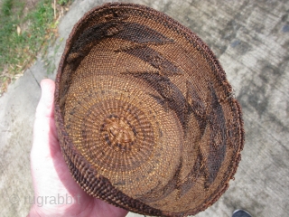 Antique Modoc / Klamath Indians basketry hat, 1800's, I think 3rd QTR 19thC, very finely hand woven, twined with decoration in full twist overlay, this technique is specific for the North Eastern  ...