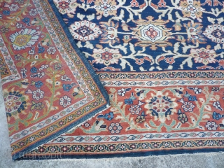Antique Ziegler mahal carpet - late 19C. size 3.86 x 3.27 m
very decorative carpet in excellent condition evenly worn just showing few spots of foundation on border. No repairs or tinting
Fabulous design  ...
