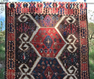 Western Anatolia, Aydin Cine kilim. Cm 145x340 ca. End 19th, early 20th c. Great ram horn medallions in glorious madder red and fantastic green. Oxidized brown here and there. More pics on  ...