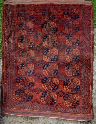 Looking for a good home to add warmth and character....

Ersari main carpet,300x220cm, circa 1900, with original kilim ends,all natural colours, an old minor repair, some wear, in need of a tender wash.Selvedges  ...