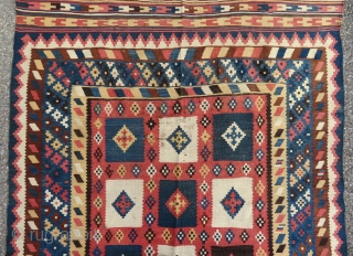 Antique Qashqai  Kilim kelim

Natural dyes. Slight wear. Limited restorations.  Check photos please.

Size: 271 x 150  

We ship from France. To EU: no custom taxes.
      
