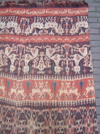 Indonesian Ikat
Size: 130x240cm (4.3x8.0ft)
Natural colors