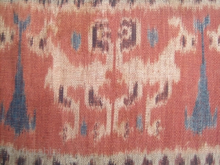 Indonesian Ikat
Size: 130x240cm (4.3x8.0ft)
Natural colors