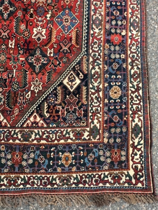 Qashqai Kashguli - 8'.8" x5'.2" Great natural dyes. Solid condition with no repairs or damage. All original. Good medium pile. Clean, lies flat.          