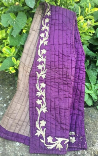 Ottoman silk jacket with silver embroideri vest purple color in good condition 

www.eymen.com.tr                    