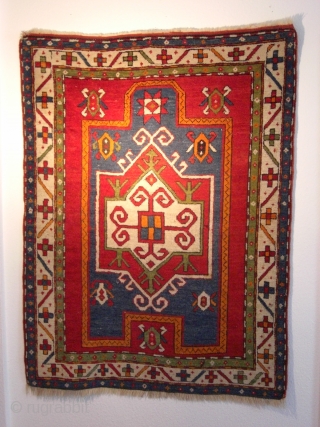 Antique Fachralo prayer rug. About 142/108 cm. Good condition with spot repairs. Famous design.                   