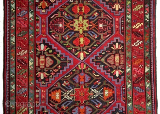 270 x 125 Cm's. 
Karabach, natural colors, nice corroding in the black wool, perfect condition.                  