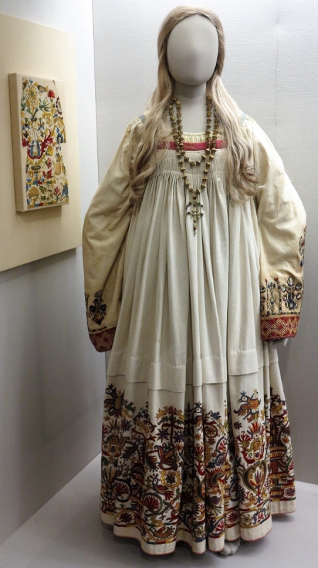 Cretan costume, 17th century, Benaki Museu