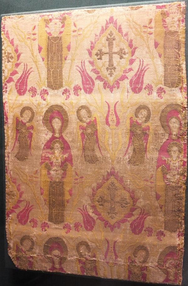 Ottoman silk with Christian imagery, Bursa or Constantinople, 17th century, Benaki Museum