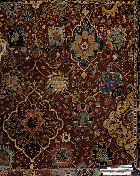 vase carpet fragment