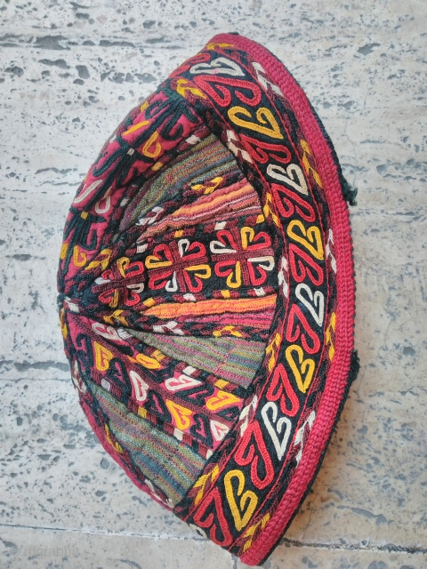 Turkmen baby hat Silk embroidery good condition                          