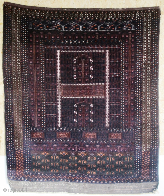 Here's one from my dusty corner. A beautiful Saryk Ensi with silk highlights. Wonderful wool and excellent condition. Available              