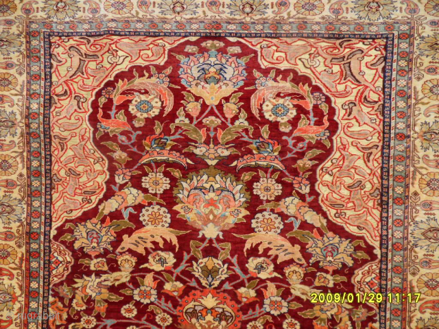 Antique Hereke Rug
Size: 135 x 100 cm.
Mail: makifhali@yahoo.com                         