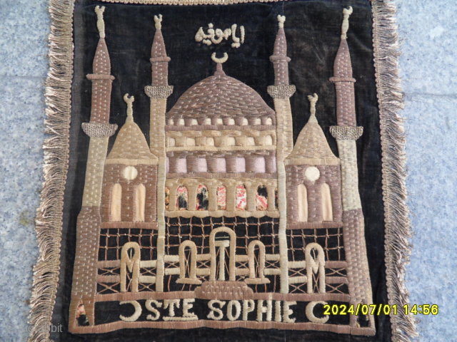 Antique 'STE SOPHIE' Textile size:37x34 cm.
  
Mail:makifhali@yahoo.com                         