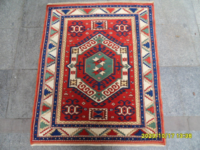 Caucasian Fahrola RUG Size: 122x102 cm. 
Mail: makifhali@yahoo.com                         