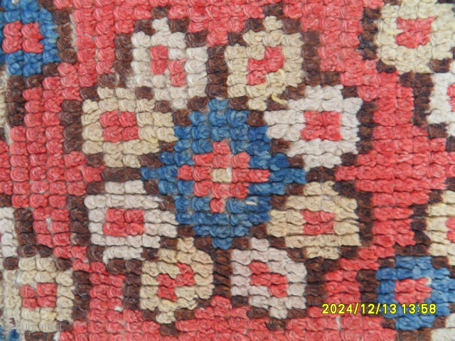 Antique Anatolian Fragment Rug
Size: 160x102 cm.
Mail: makifhali@yahoo.com                          