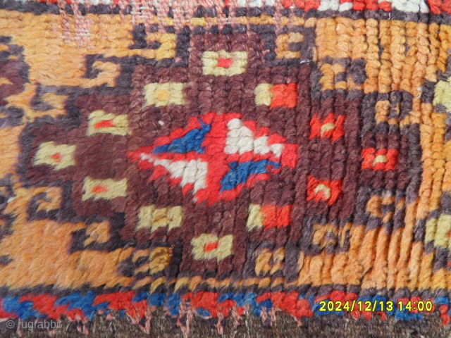 Antique Konya Cappadocia Fragment Rug
Size:130x127 cm.
Mail: makifhali@yahoo.com                          