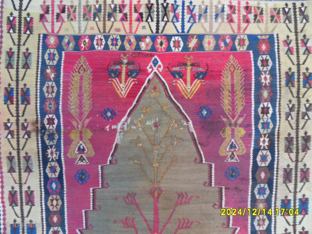 Antique Anatolian Erzurum Kilim
Size:175 x 123 cm.
Mail: makifhali@yahoo.com                         