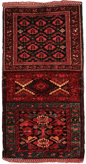 Pile double khorjin face, Sanjabi Kurds, Northwest Persia, Circa 1880, 75 x 38 cm (29.5 x 15 in.) 

Knot count:	19 H x 13 V = 247 kpsi.
Colours:	copper, pinkish red, rose, light blue,  ...