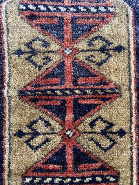 Small Anatolian Kozak rug (thanks John Bakti) with deep natural colors and glossy wool. Three humanoid figures in the border (1 in upper, two in lower). Tribal pattern (similar examples have been  ...