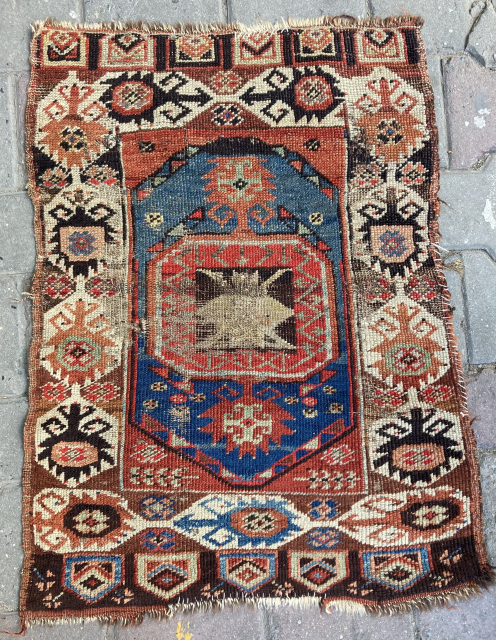 Antique Anatolian Karapınar Yastık (price$ 535 USD )                         