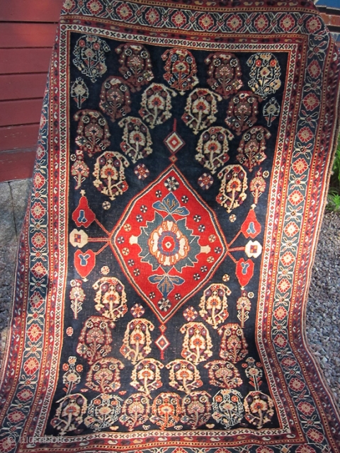 Small Qashqai, possibly Kashkuli subtribe, very fine and exquisite weaving, 155 x 105 cm. All original with just a little wear to the selvages, dark blue ground, 1860-1870. All good magnificient colours!  ...