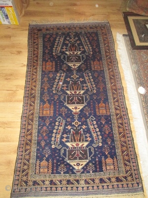 rugrabbit note: Nice rug  but please remember that this site is only for antique pieces. Thanks!


 Baluch rug in excellent condition 191/103cm          