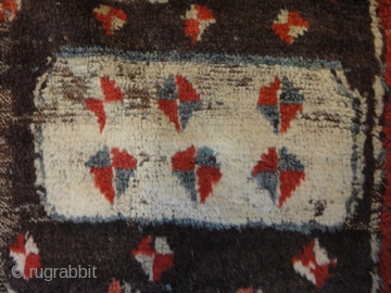 A mysterious and unique rug from Eastern Anatolia. Cm 210 x 91. Great Colours.                   