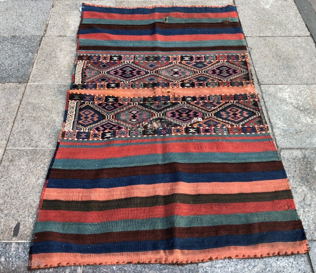 Antique Anatolian Malatya Chuval with wonderful colours
Size 80x98 cm                        