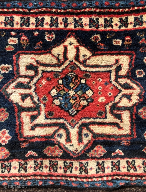 Antique Persian Shahsavan
Size 80x50 cm                            