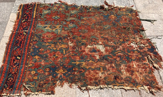 Antique Izmir Oushak Fragment
Sİze 150x125                            