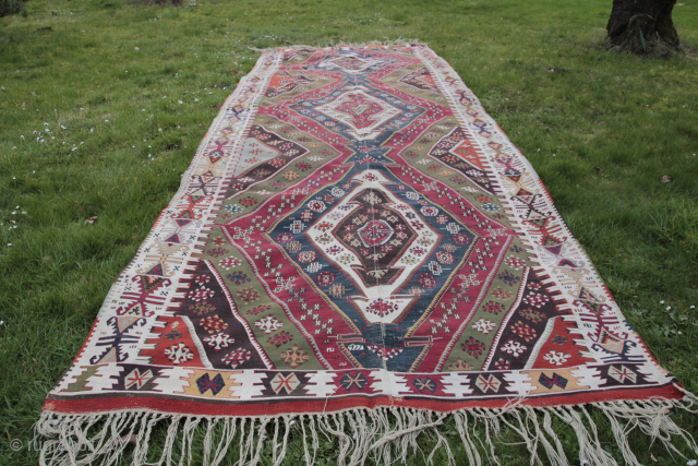 Aydin Kelim Anatolian Wool on Wool Good condition 
Size: 465x165cm 
Price: 950€                     