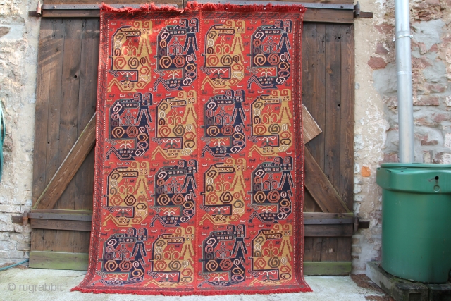 Dragoon Sumak Azerbaidschan 20th century, wool on wool, narural Colours, excellent condition, size: 2,57 x 1,80 m                