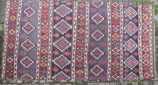 Schirwan Kelim Azerbaijan Greater Caucasus 19th century wool on wool natural color
Good condition 
Size: 232x172cm 
Price: 650 €               