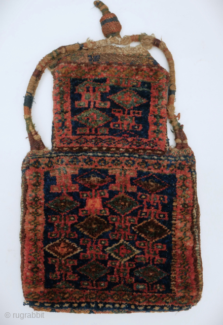 small salt bag, Kurdish with pile,namakdan, nice backside and good condition. 46 x 30 cm.
Please use contactform on www.beamol.nl
              