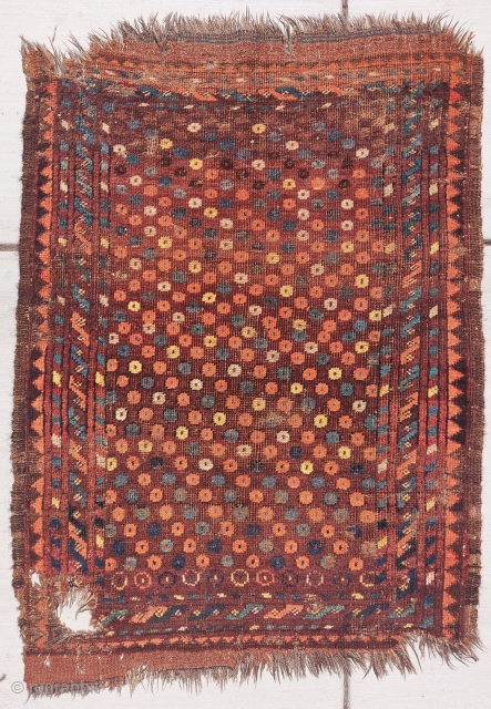 Central Asian Boogie Woogie, Small Middle Amu Darya area / Bashir Turkmen rug with polka-dots, perhaps influenced by Chinese models? Very graphic with an initially subtle sophistication that gradually reveals itself with  ...