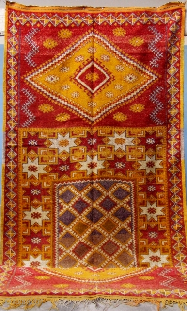 Rf 69-Ait Ouaouzguite Berber rug ( Ait Tamassine north ), wool,  natural colour, 316 x 137 cm, circa 1960s.             