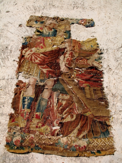 A XVIth C. Flemish or French Tapestry, likely depicting Alexander the Great. Approx 6ft by 4ft.                 