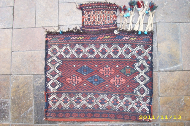 This is a salt bag very good condition vith vegetal dyes size:54x45 longitudinally:54x60                    